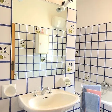 Marisa Apartman Cecina
